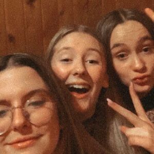 Meet your Posher, Noemie